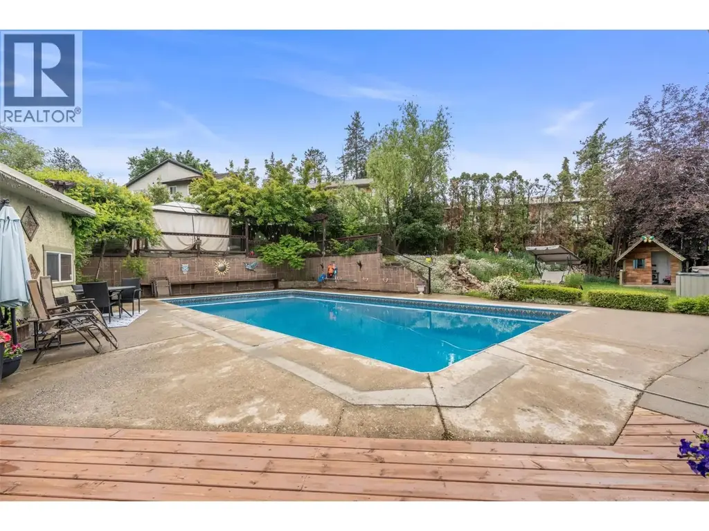 4105 Pleasant Valley Road, Vernon